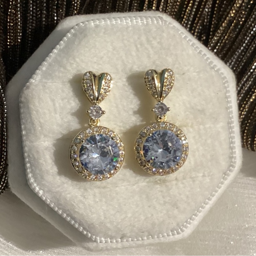 ⚜️Gold-Tone CZ Heart Drop Earrings Glam Halo Statement Evening & Weddin